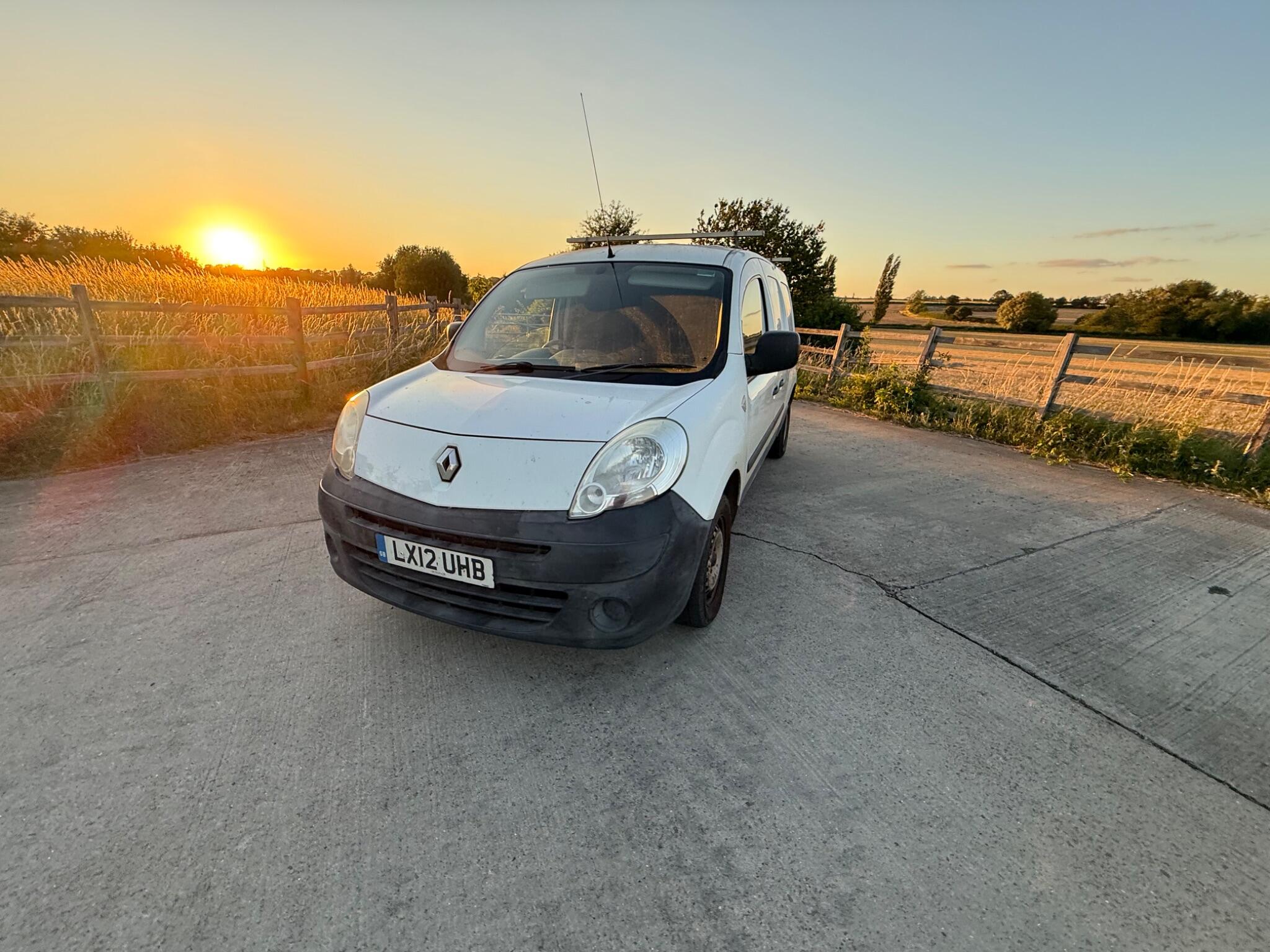 Renault Kangoo Maxi 1.5 LL21 dCi FWD L3 H1 4dr — photo 38 of 68